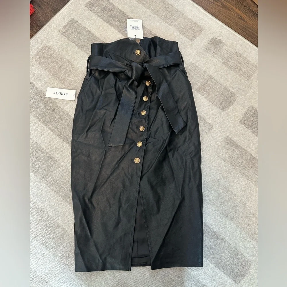 Bardot Women’s Wrap Button Pu Skirt In Black Faux Leather NWT (Size S/6) - Picture 1 of 10